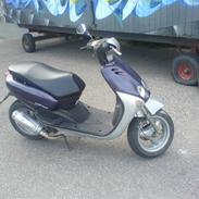 Yamaha neos SOLGT