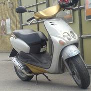 Yamaha neos SOLGT