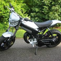 Suzuki Street Magic  ( SOLGT )