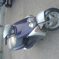 Yamaha neos  SOLGT
