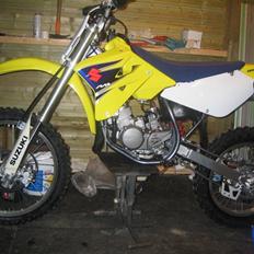 Suzuki Rm 85 cc høj solgt