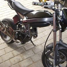 Suzuki  Street Magic Solgt