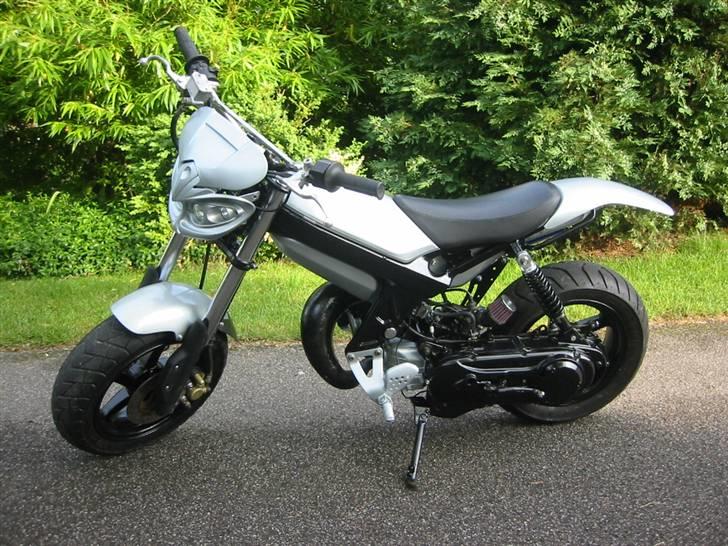 Suzuki Street Magic  ( SOLGT ) billede 2