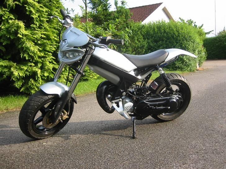 Suzuki Street Magic  ( SOLGT ) billede 3