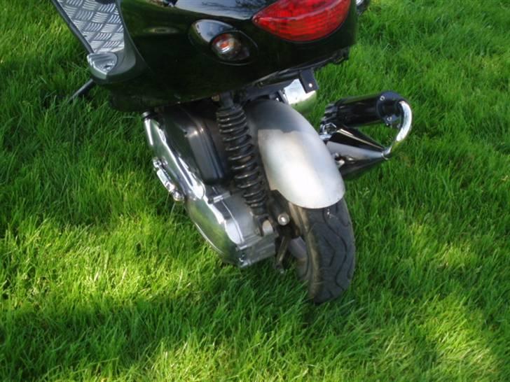 PGO Black Magic *SOLGT* billede 9