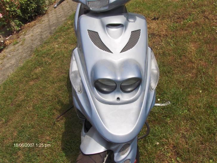 Yamaha bws spy solgt - min bror har selv lavet fronten billede 1
