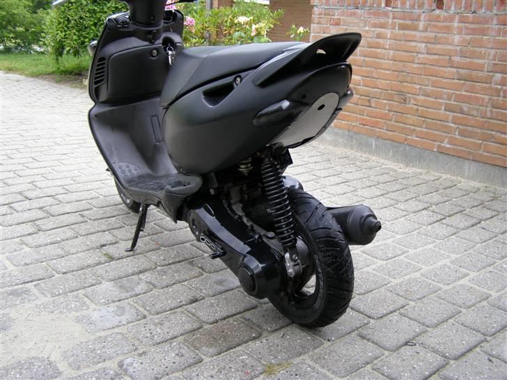 Aprilia Sonic SBK billede 2