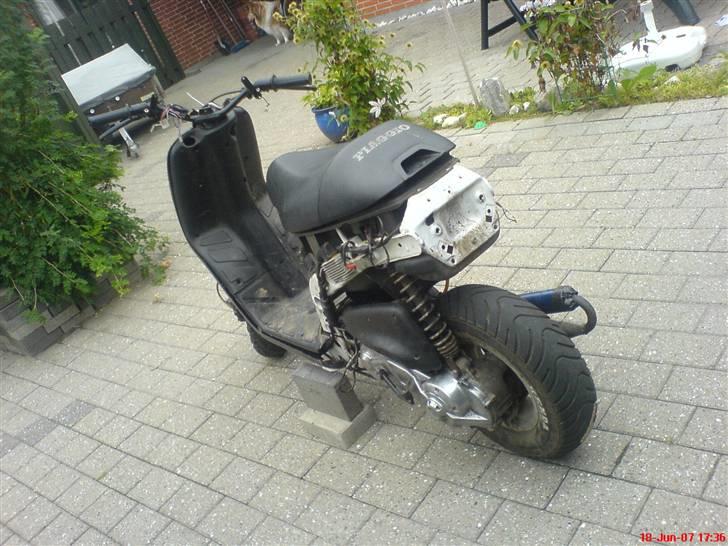 Piaggio typhoon byttet til neos billede 4