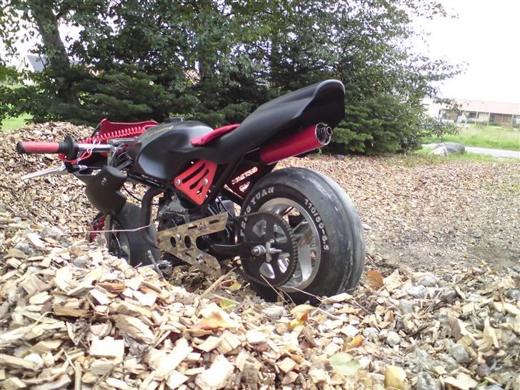 MiniBike 49ccm pocketbike - Dem behøver efterhånden et par nye slics.. billede 6