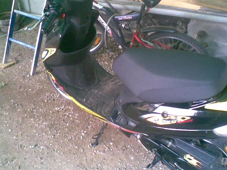 Giantco sprnit død billede 8