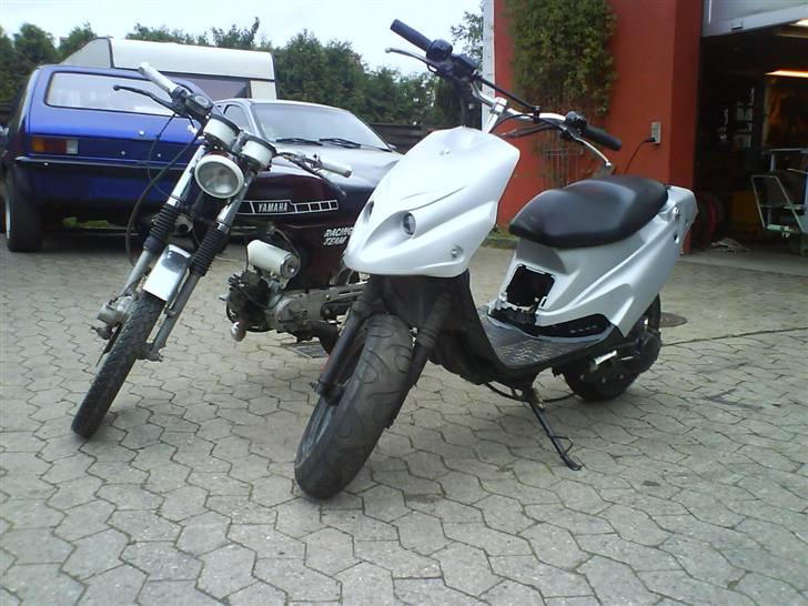 PGO Hot-50 Byttet Med Yamaha  - De To Vilde Maskiner He billede 10