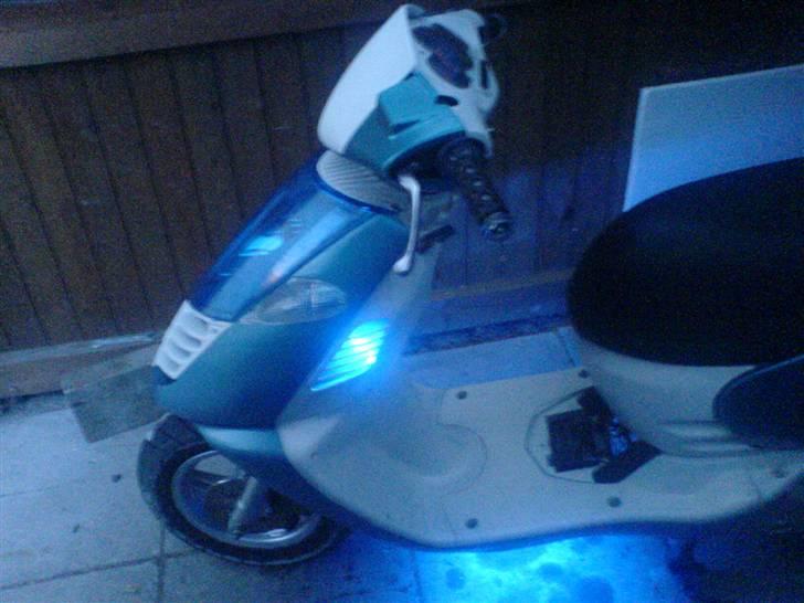 Aprilia SONIC  - sådan som den ser ud nu :D billede 8
