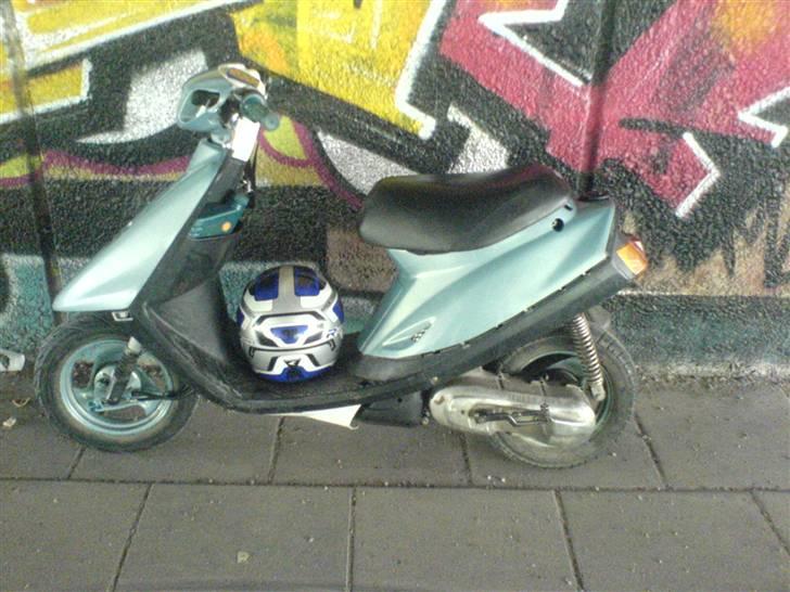 Yamaha Jog - Sådan så den ud da jeg købte den billede 3