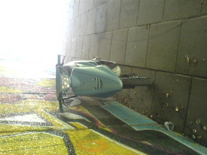 Yamaha Jog - Sådan så den ud da jeg købte den billede 4