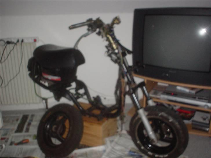 Yamaha jog AS til salg solgt:P billede 6