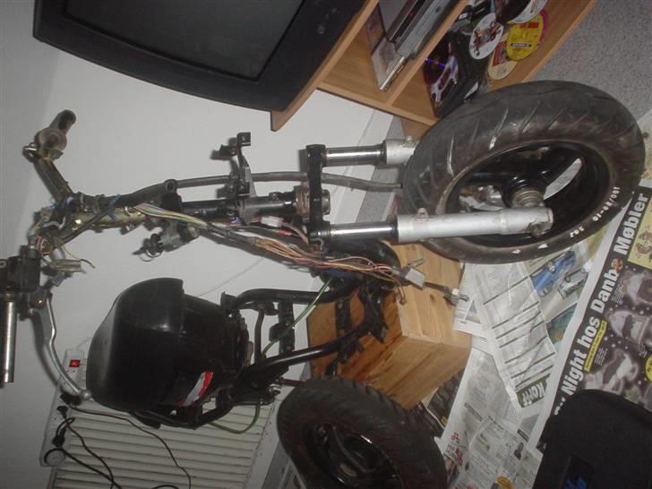 Yamaha jog AS til salg solgt:P billede 7