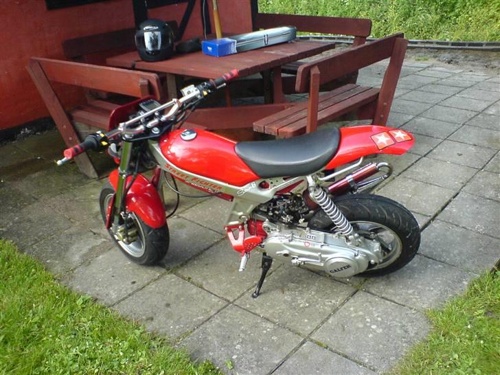Suzuki Street Magic SOLGT billede 5