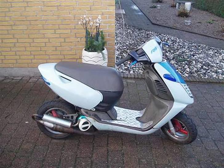 Aprilia sonic byttet til jog  billede 3