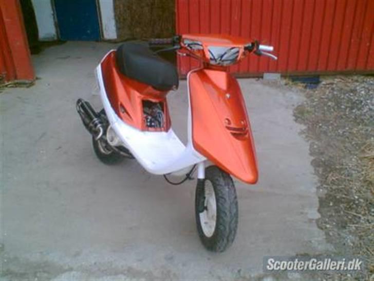 Yamaha Jog Malossi Solgt - Der er hvidt sæde på nu billede 2