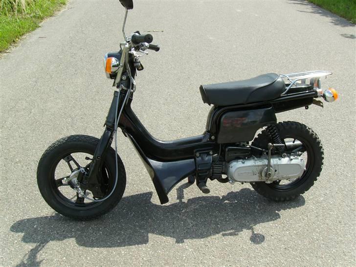 Suzuki FZ50 billede 3