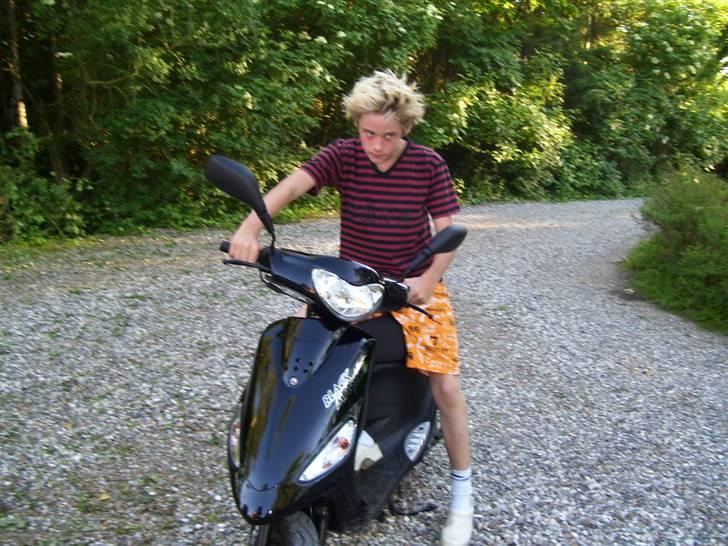 PGO black magic billede 1