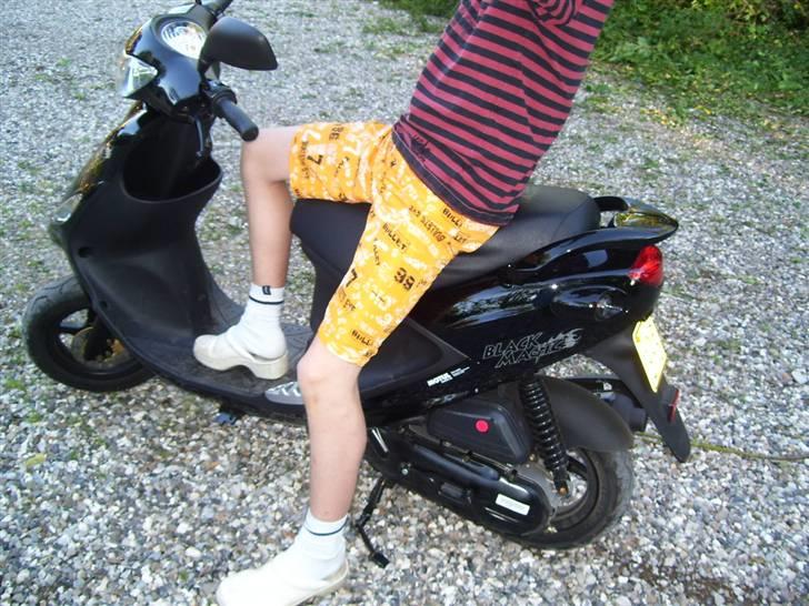 PGO black magic billede 2