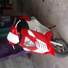 Aprilia Sonic (Efter) SOLGT