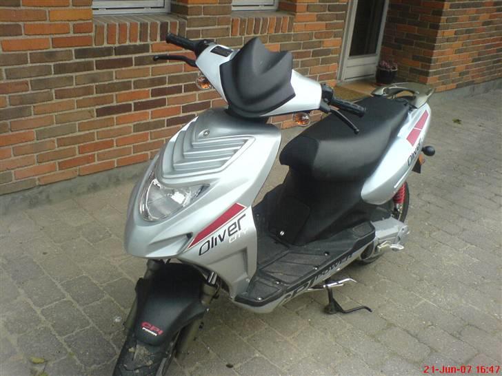 CPI Oliver City - SOLGT! billede 1