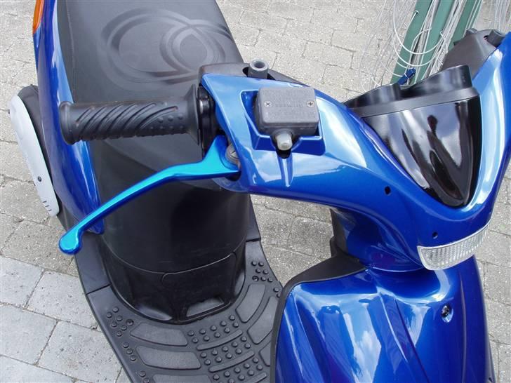 Gilera Stalker   (*SOLGT*) - Matchende bremsegreb til skjoldenes farve, samt selv-indfarvet sort skjold ved styret billede 7