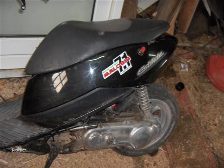 Suzuki estilete SOLGT billede 4