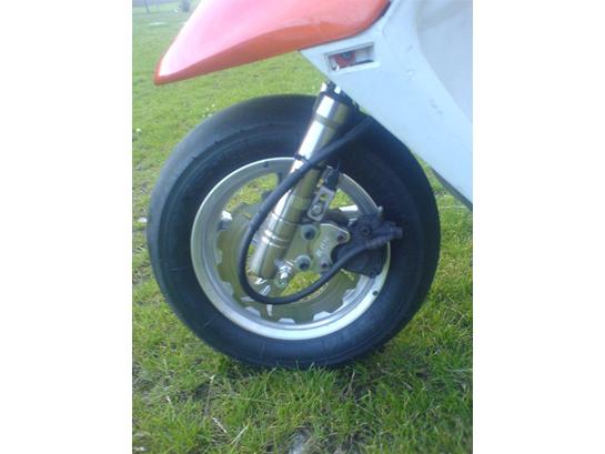 {{currentPhoto.altText}} billede {{currentPhoto.number}}