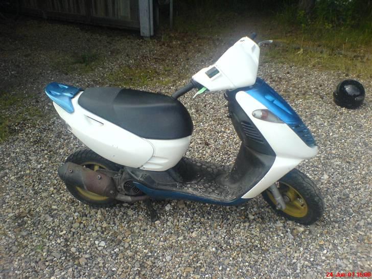 Aprilia Sonic - nakket :/ billede 3