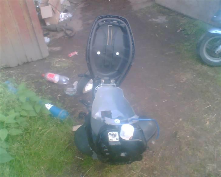 Yamaha Jog - Solgt - - Stellet igen billede 13