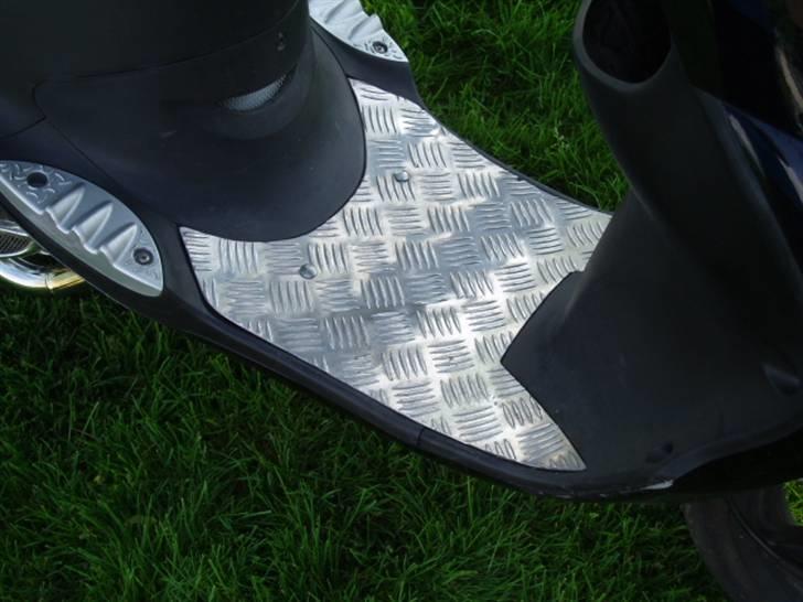 PGO Black Magic *SOLGT* - Dørkplade. billede 12