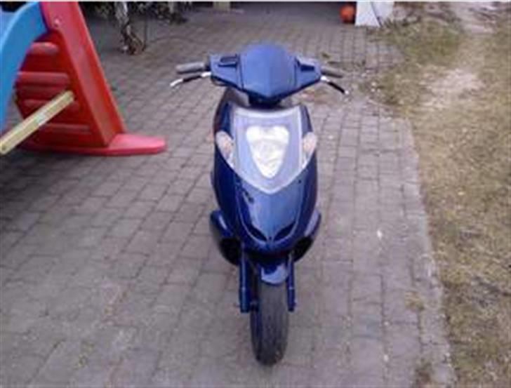 Aprilia Sonic billede 2