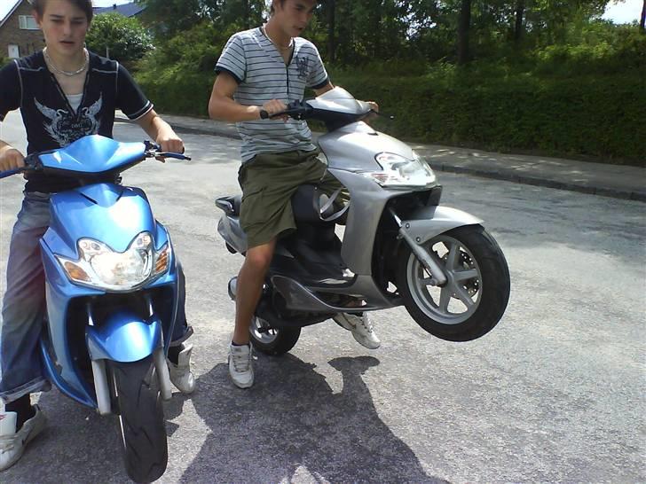 Yamaha Jog R billede 2