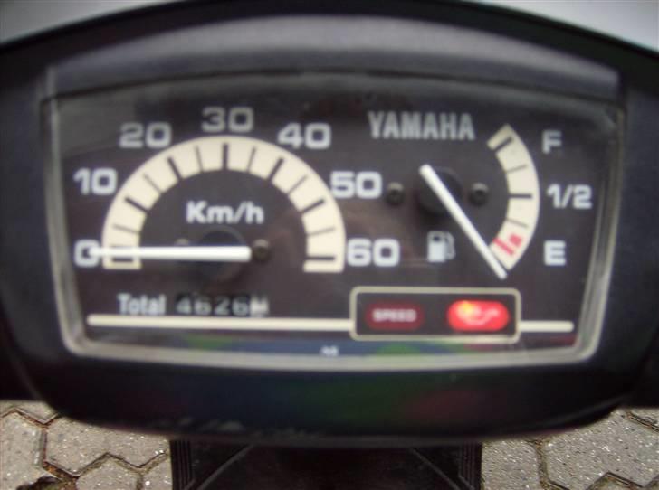 Yamaha Jog FS  [ Sæby's ] SOLGT  - Den kører hurtigt speedo ud, og benz måler passer ik helt :b  billede 6