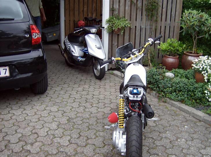 Yamaha Jog FS  [ Sæby's ] SOLGT  - Med Lasse´s ssm ;) den er LÆKKER (:  billede 10