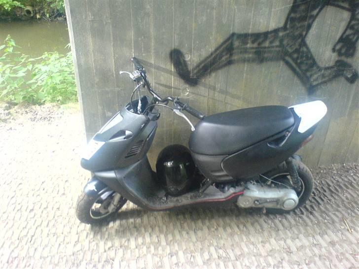 Aprilia sonic gp *byttet til jog* - som den står nu billede 6