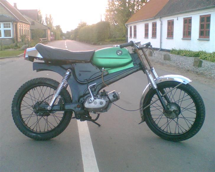 Puch VZ50 (solgt) - som den så ud for den blev smadret... skide synd... den blev aldrig færdig... billede 7