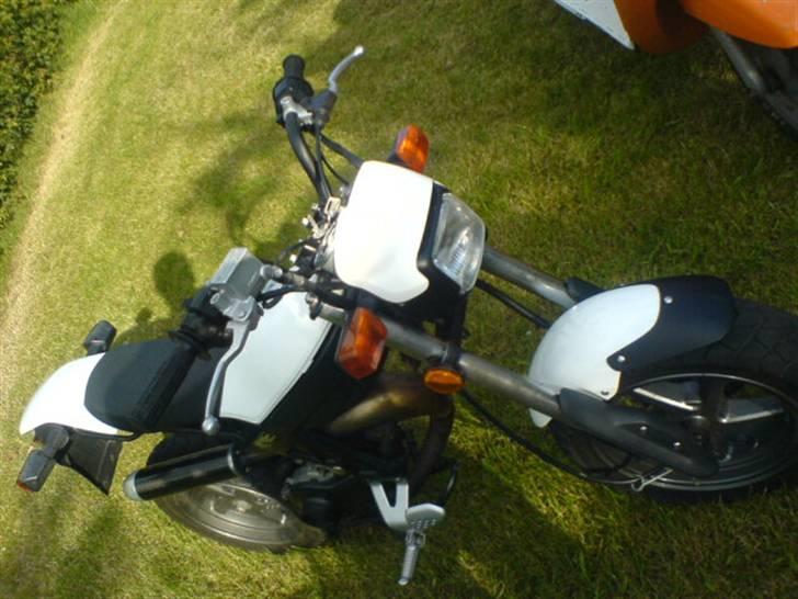 Suzuki Street Magic {E-Racing} - Gammelt. billede 3
