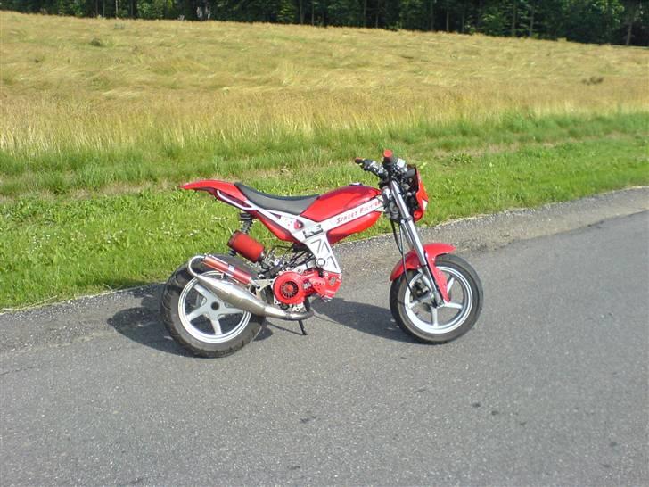 Suzuki Street Magic SOLGT billede 6