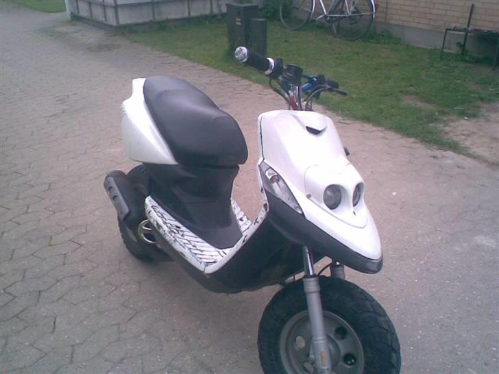 Yamaha bws .,-¤'*SOLGT*'¤-,. billede 2