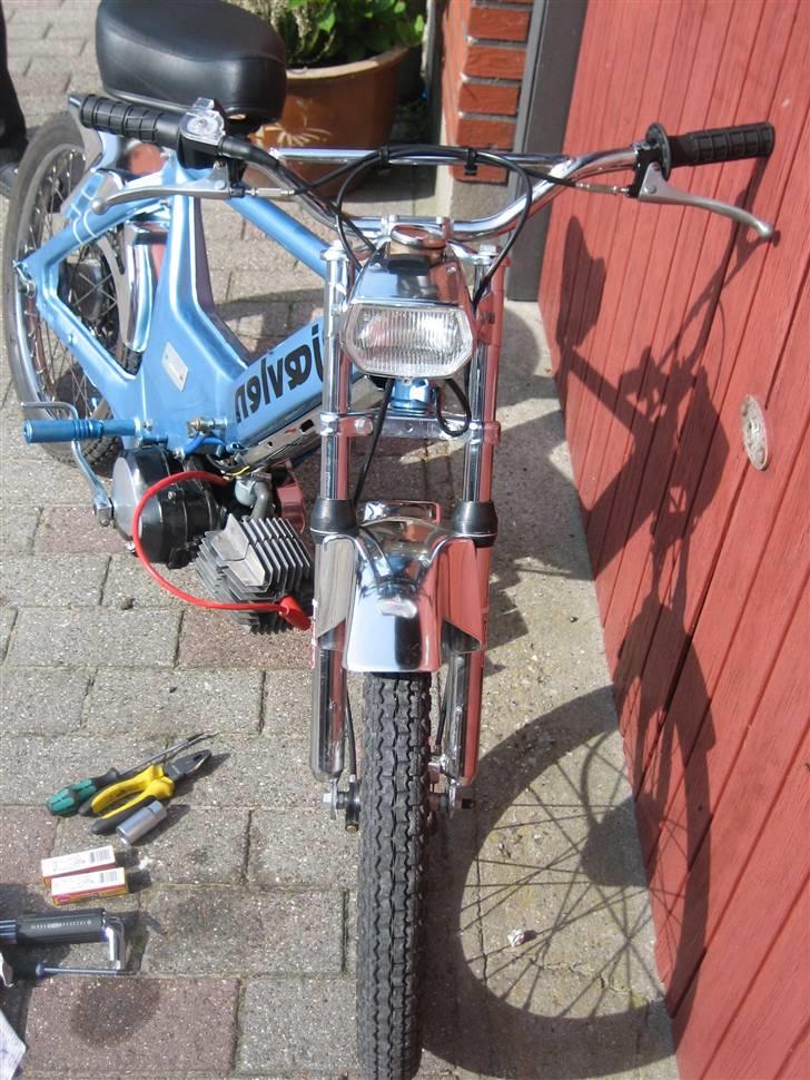 Puch Maxi - Djævlen - over styret :D <´3 billede 3