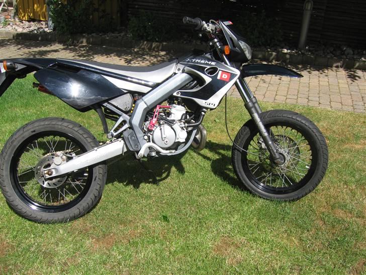 Derbi Senda SM Extreme Byttet - En anden vinkel,dog ikke meget anderledes! billede 2