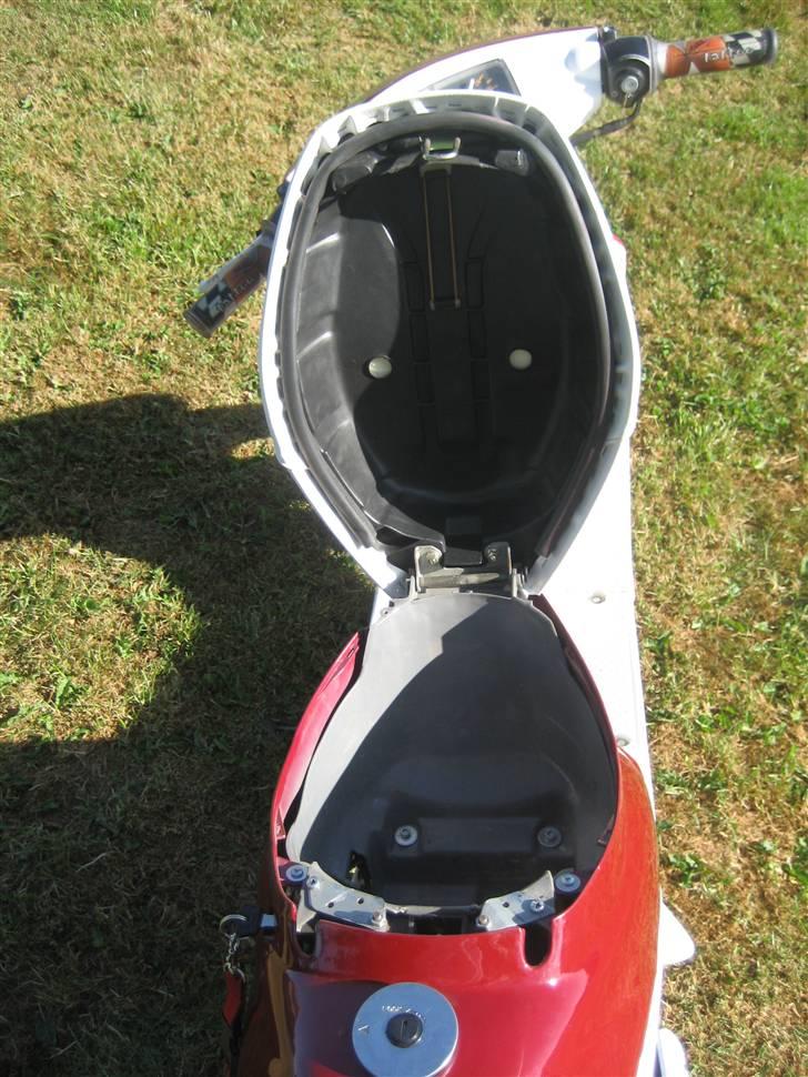 Yamaha Jog ArtisticSpeci bytte billede 4