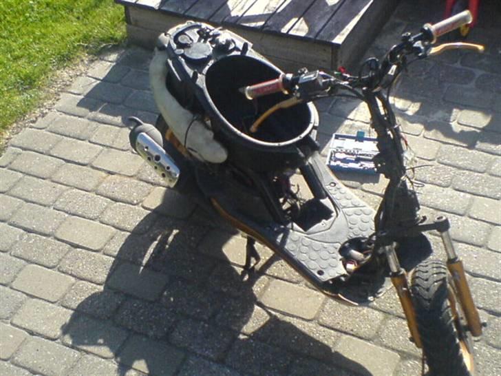 Aprilia Sonic ac smadret/ solgt billede 19