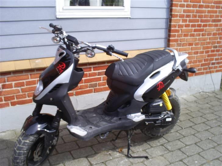 PGO PMX Naked billede 1