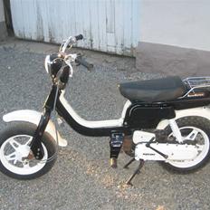 Suzuki fz50 solgt