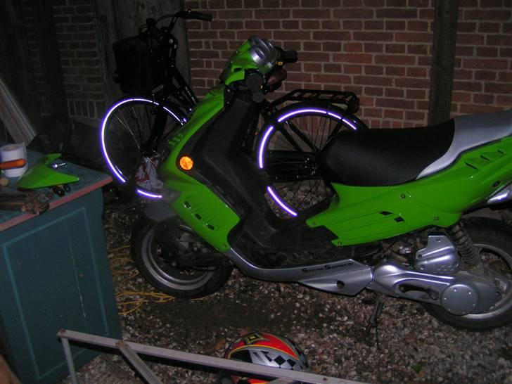 Peugeot speedfight 2 solgt billede 6